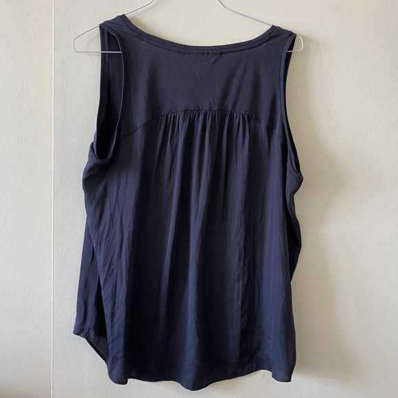 LOFT Charcoal Sleeveless Flowy Blouse - XL - Picture 7 of 8